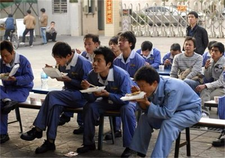 初中畢業生的三條出路！選擇最適合自己的那一條！