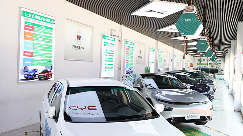 沒技術工資低，成年人學點什么好？掌握這幾門手藝，工作穩定收入翻番