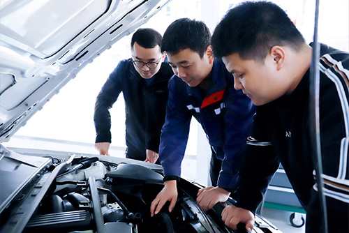 二手車(chē)評(píng)估鑒定實(shí)訓(xùn)課堂