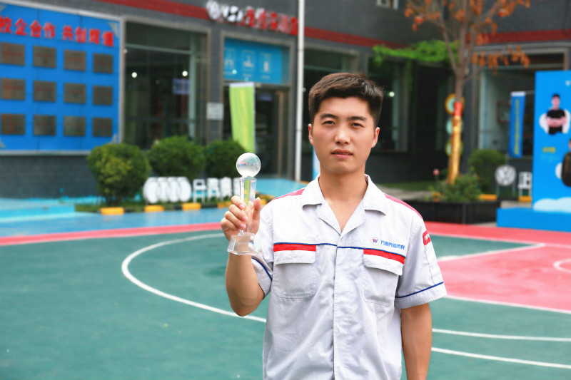 人物訪談:萬通汽車教育2016年度“杰出學子”毛子謙