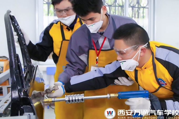 高中生學汽修技術就業前景好