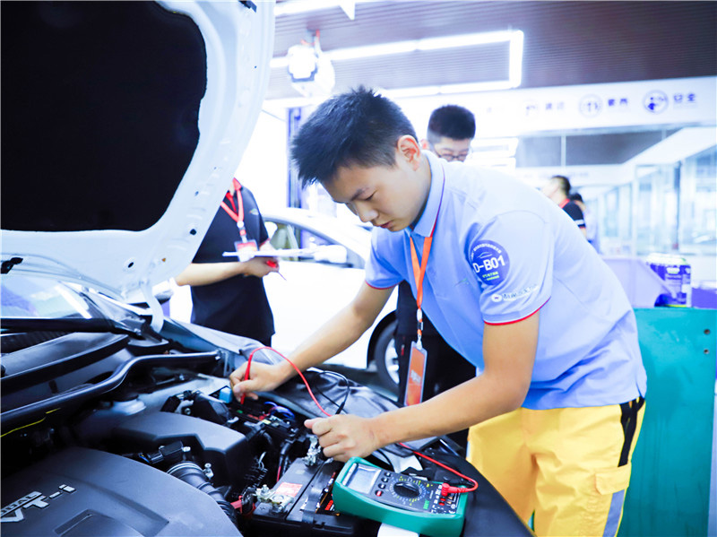 萬通杯汽車維修技能大賽14