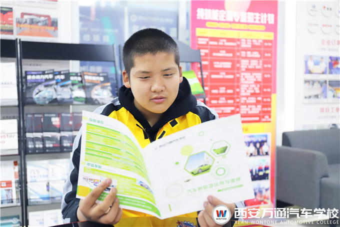 <b>fͨǡRԽ700๫</b>