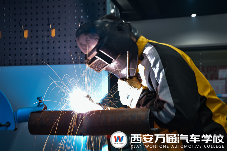 零基礎學焊接技術，推薦你來西安萬通！央企校企定向班火熱招生中！