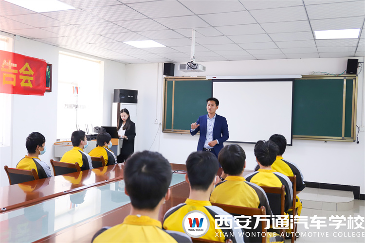 成功學子母校行|情系萬通 再回夢想起點！