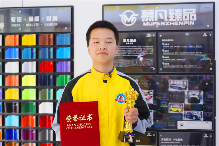 冠軍！鄢邦亮:做技術(shù)強者，就要不斷挑戰(zhàn)自己