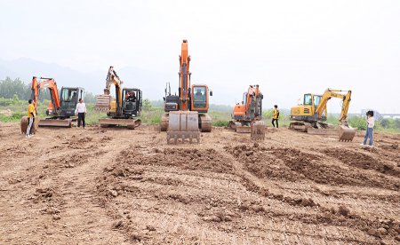 西安有挖掘機培訓技校嗎？西安挖機培訓學校哪家好？