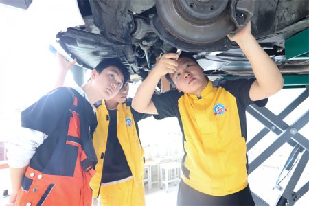 輟學打工？不可取！學門技術少走彎路！